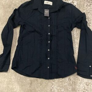 NEW Women’s Abercrombie Long Sleeve Black Button Up Ruffle Blouse Size Medium M